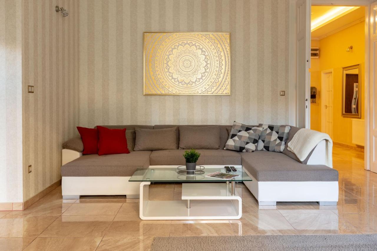 Luxury Downtown Home By Anna Budapest Exterior foto